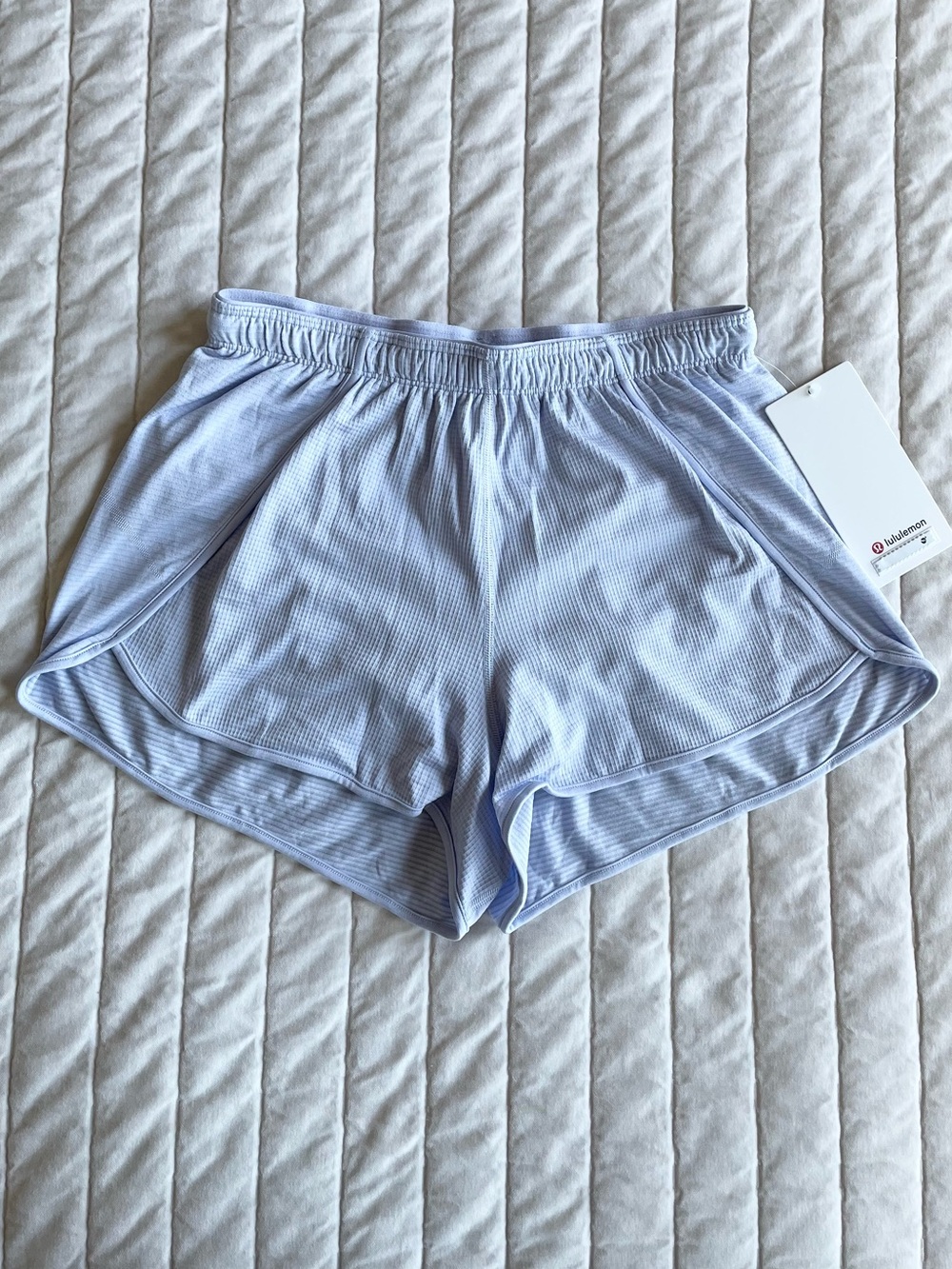 Lululemon Swiftly Mid-Rise Short 3”